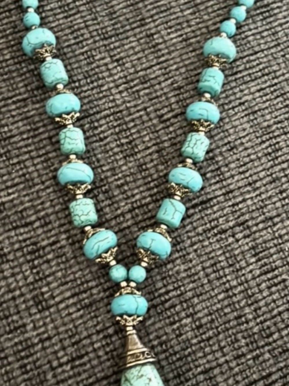 Sheekydoodle Creations Turquoise Bead Pendant Necklace - Blue Turquoise Style